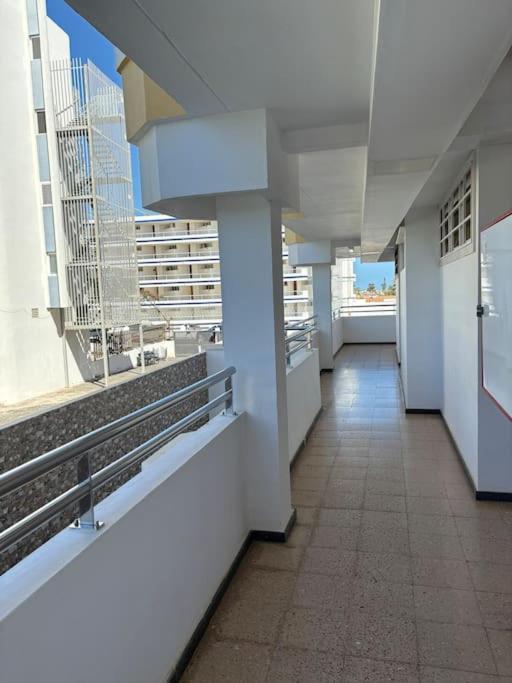 Playa Del Ingles Apartment San Bartolomé Ngoại thất bức ảnh